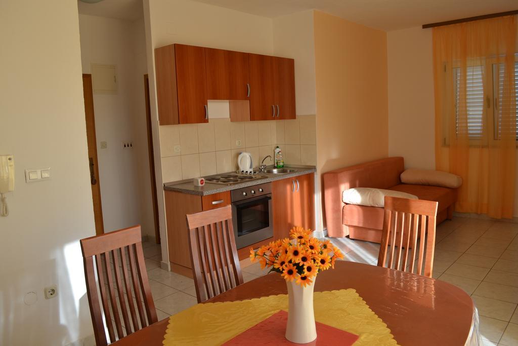 Apartments Marina Srima Dış mekan fotoğraf