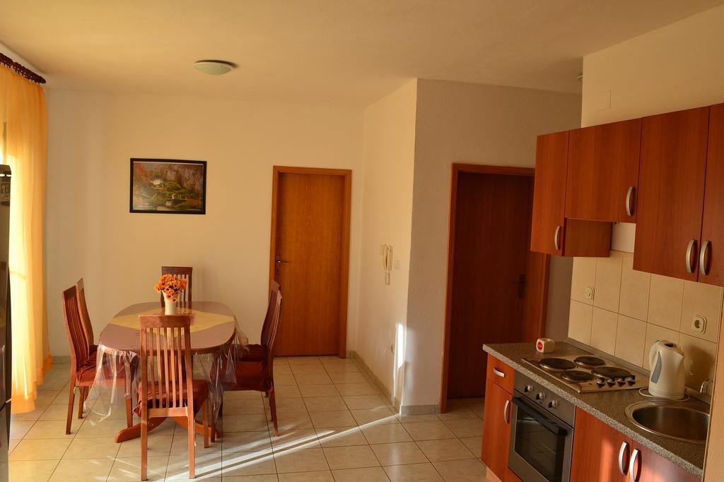 Apartments Marina Srima Dış mekan fotoğraf